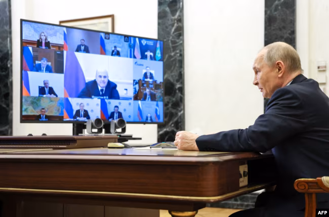 Аналіз параної в Кремлі: чому російський нобілітет обрав прізвисько «Дід» і занурився у сталінський страх